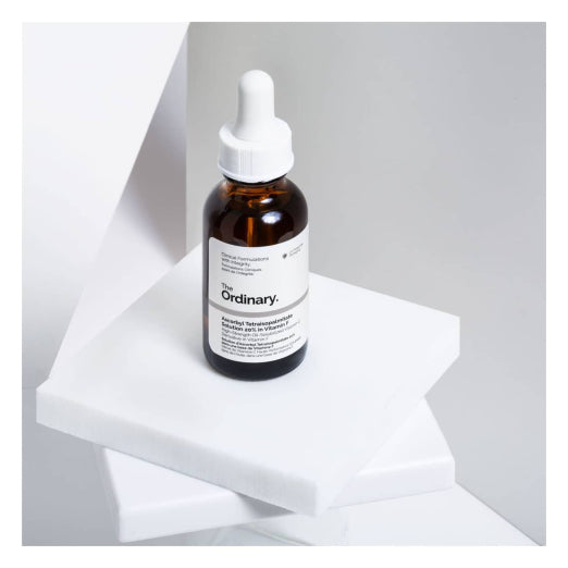 The Ordinary Ascorbyl Tetraisopalmitate Solution 20% in Vitamin F | Sérum vitamina C en aceite